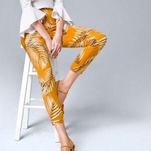 White House Black Market The Skinny Crop Palm Print Pants Size 12